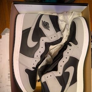 Nike Black and Gray Sneakers High-Top Style
